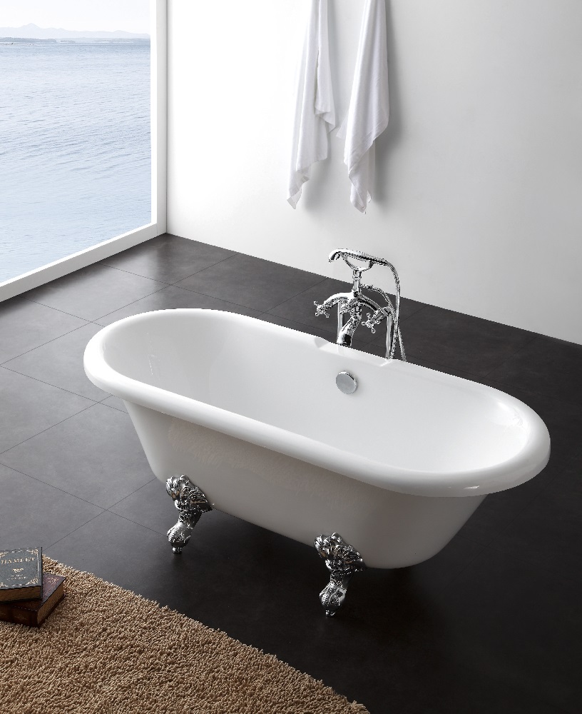 free standing bath width